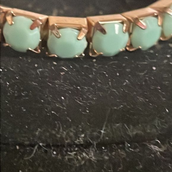 8” Sorrelli like stretch bracelet w/26 round prong set turquoise tone beads - Picture 6 of 9